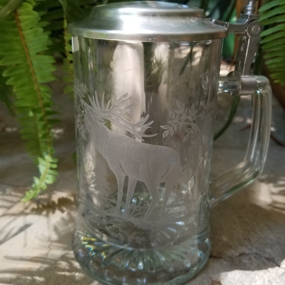 Vintage ALWE Beer Stein with Etched Elk in a forest with a pewter lid🦌🍺 - Picture 7 of 10